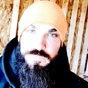 Meet your Posher, Connor